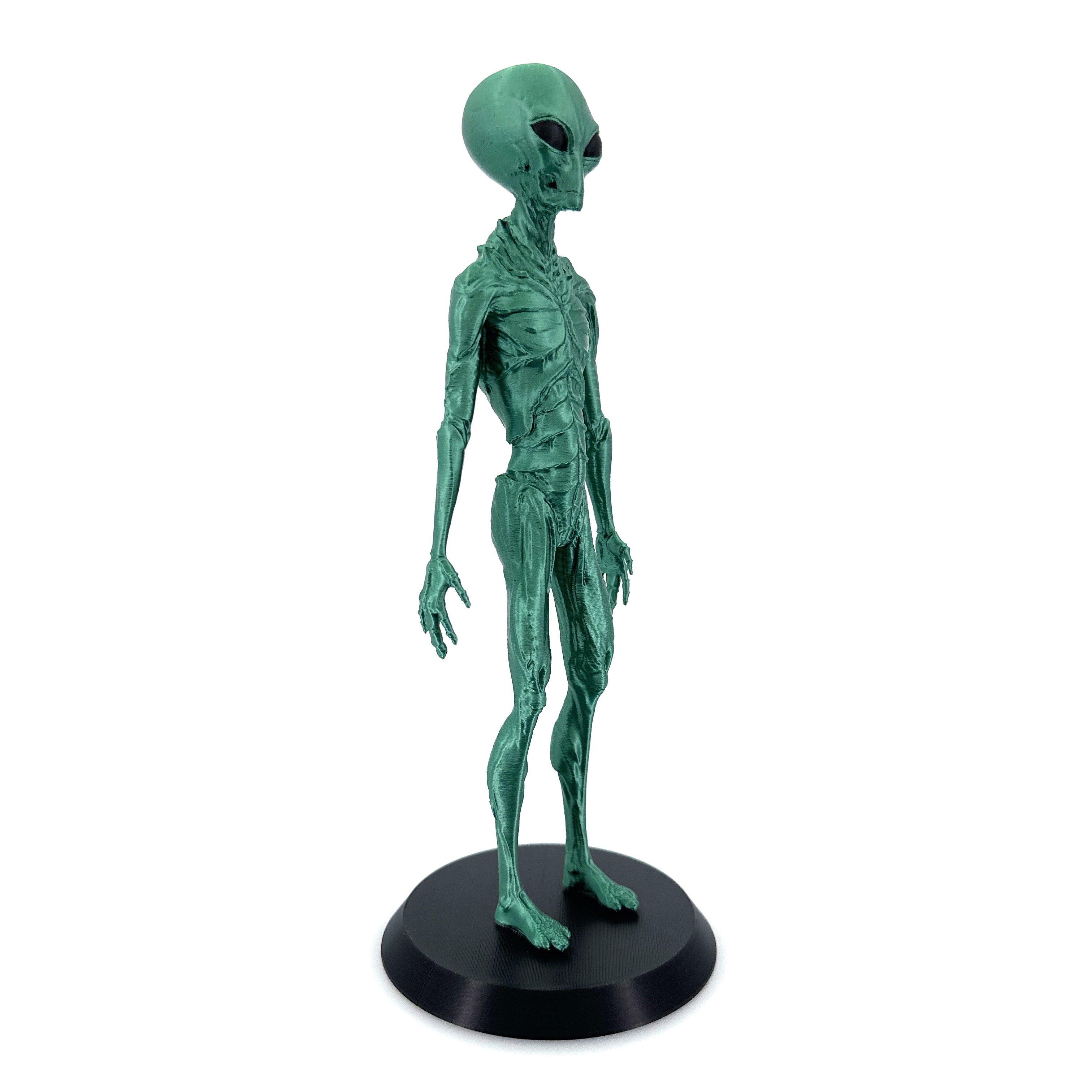 Insectoid Alien Figurine – Mantis Species Collectible | 10"